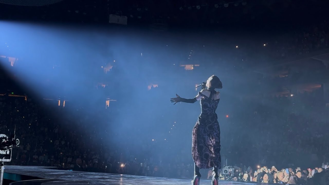 Past Life - Eternal Sunshine Tour Oakland Night 1 (Full) [4K] Ariana Grande