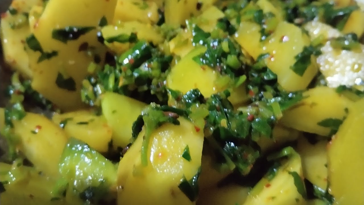 aalu methi ki  swadisht bhujiya😋