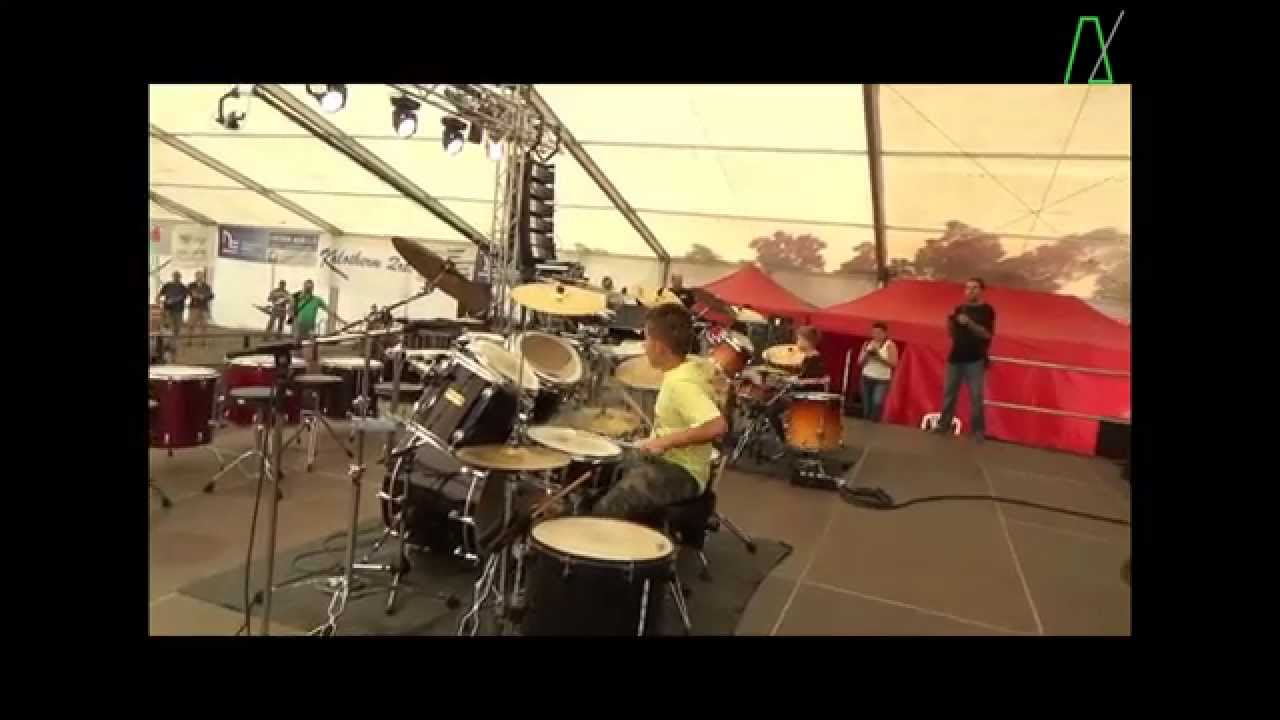 Dobparádé    Republic -Szállj el kismadár drum cover