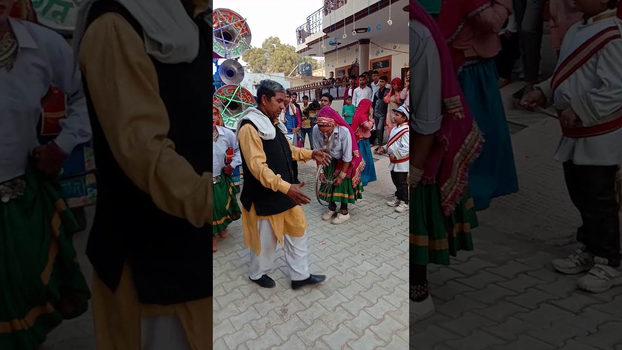 poonam nagin band Alampur