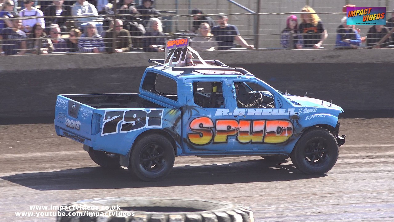 Kings Lynn Wacky Races 2026 Highlights 4x4 Bangers, TSR Bangers Reliant Robins, 1400 Stock Cars