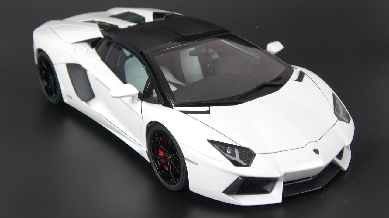 1/18 AUTOart Lamborghini Aventador LP700-4 Roadster - 4K video
