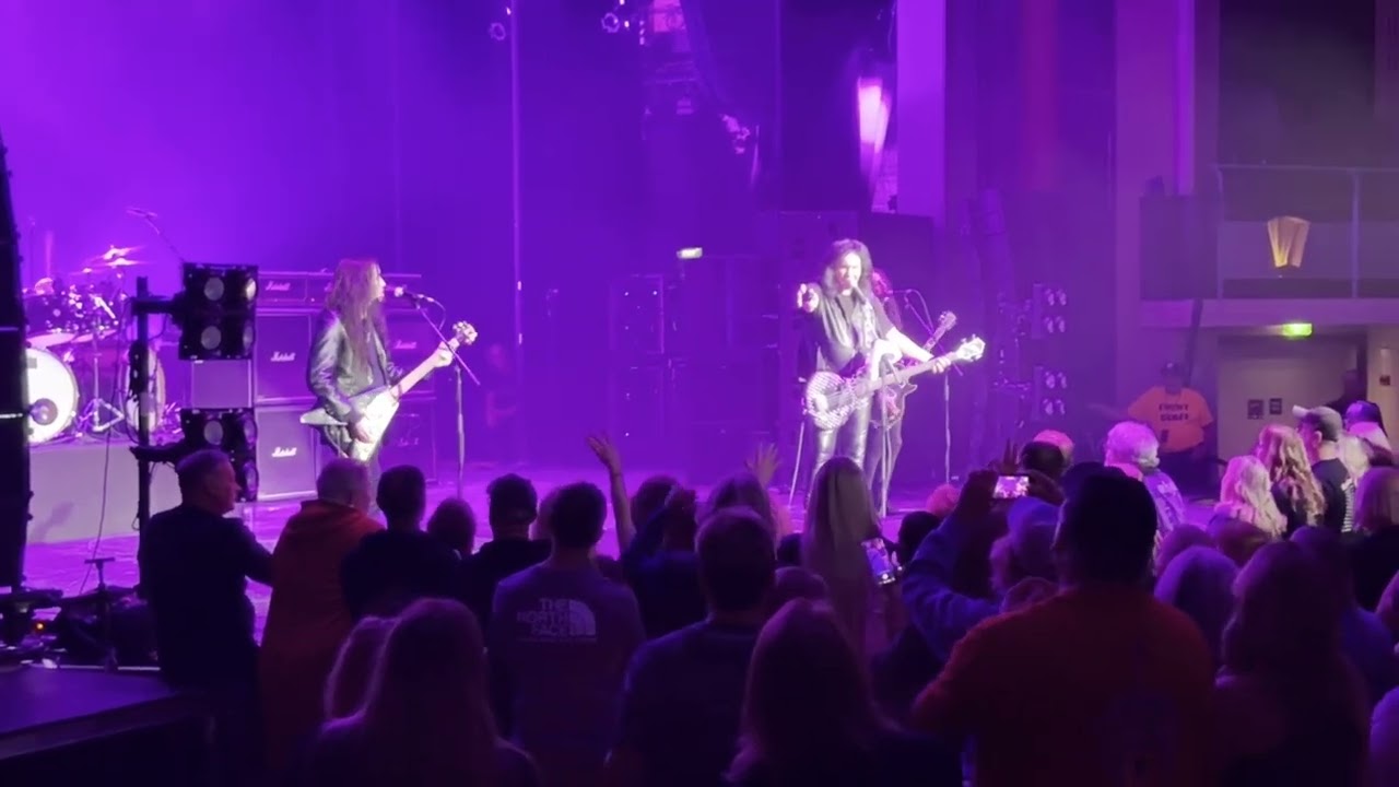Gene Simmons Band performing Christine Sixteen on the Rock Legends Cruise on Feb 23, 2026