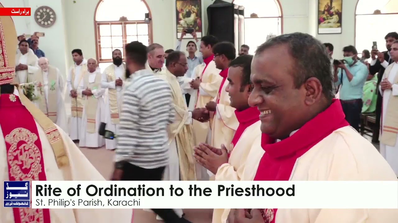 Presentation of the Gifts | Kiss of Peace