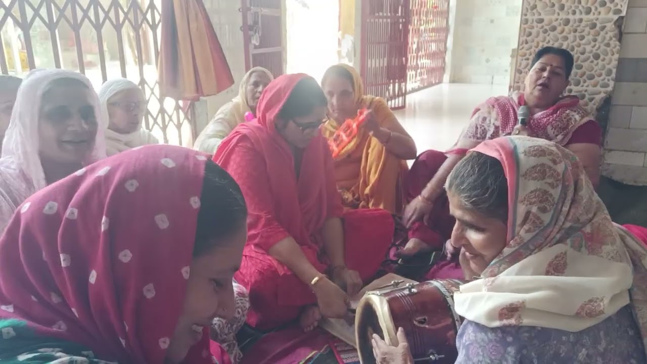 या साड़ी कीत रंगवाई ए सखि जिसमें रंग बाला जी का🌹🚩🙏🙏🙏🙏🙏🌹🚩जय बाबा की 🙏🌹