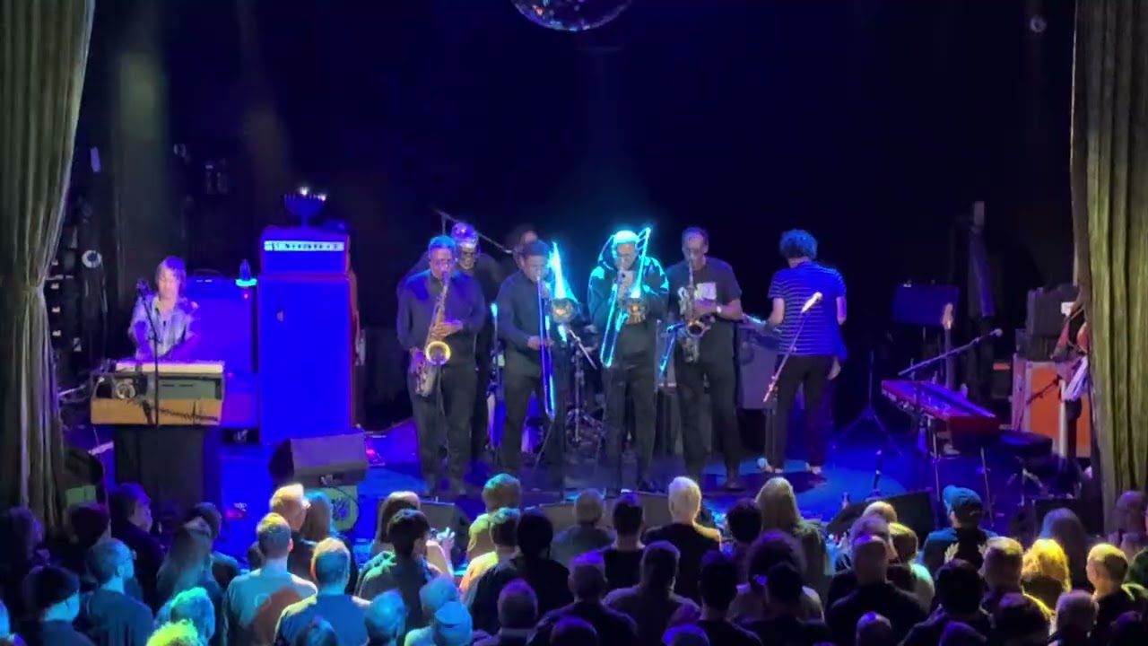 This Stupid World- Yo La Tengo with Sun Ra - December 14, 2025 - Bowery Ballroom 