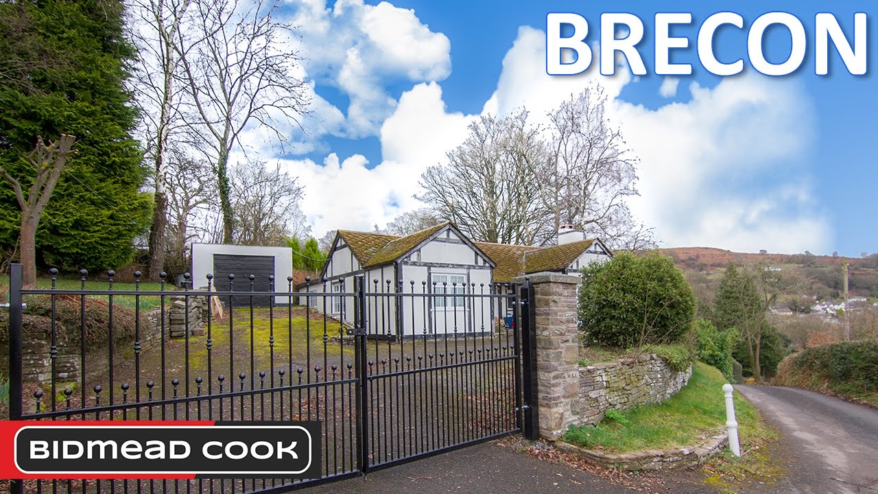 3 BEDROOM PROPERTY FOR SALE: BRECON