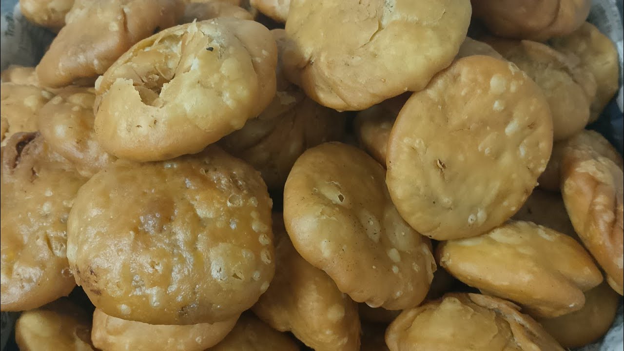 उड़द दाल कचोरी! फूली गोल क्रिस्पी और खस्ता घर पर बनाए measrment के साथ Store kare long time 