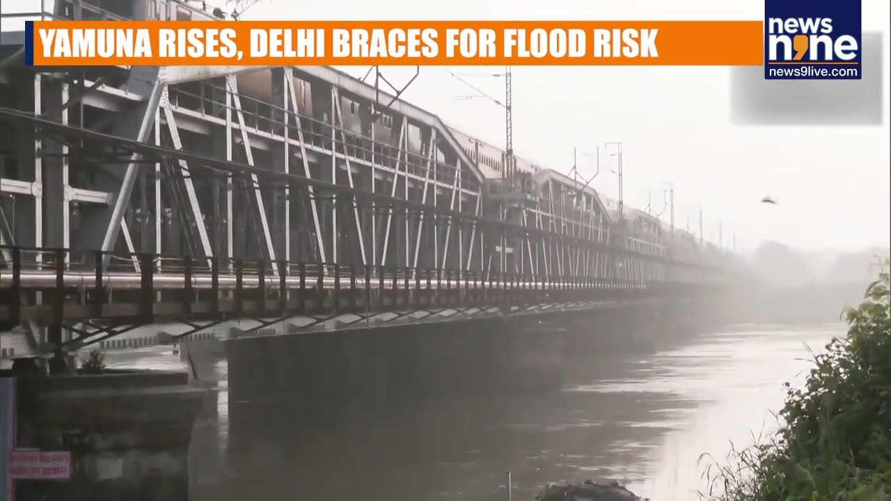 Yamuna River Nears Warning Mark As Water Level Rises In Delhi | News9