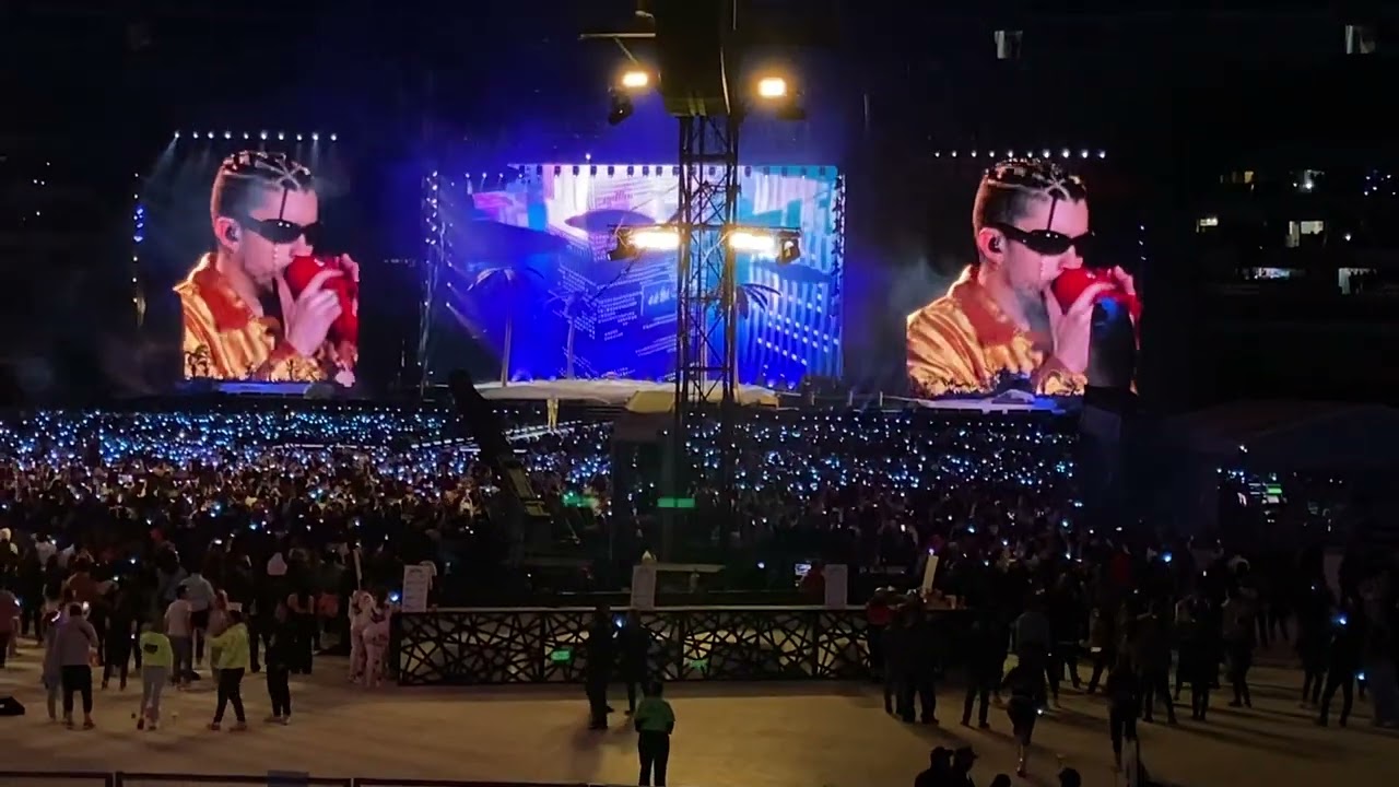 Yonaguni - Bad Bunny: en Ciudad de México 2022