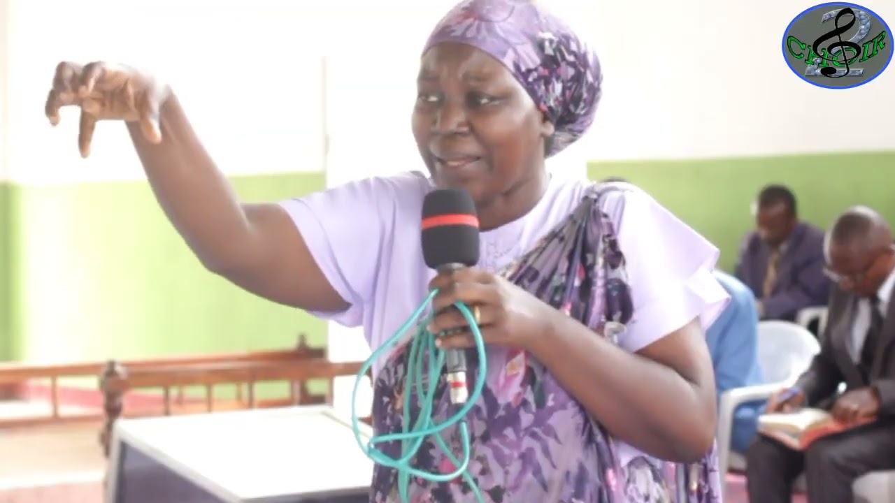 UMUMARAYIKA AGIRA AHAMBARIRE ABANTU // KANDATWA Florence// ABANTU BASIMVYE IGIKARABIRO.