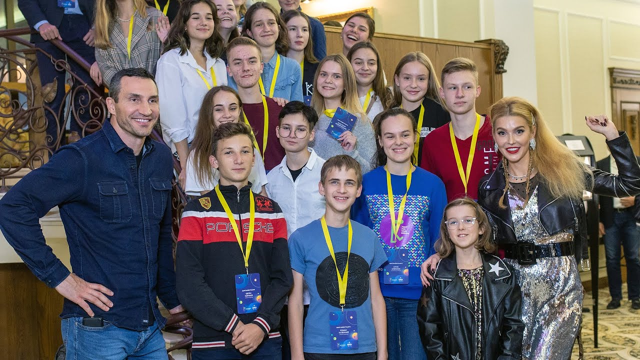 Scott Adkins_Владимир Кличко_Анна Буткевич - Благотворительный Фонд 