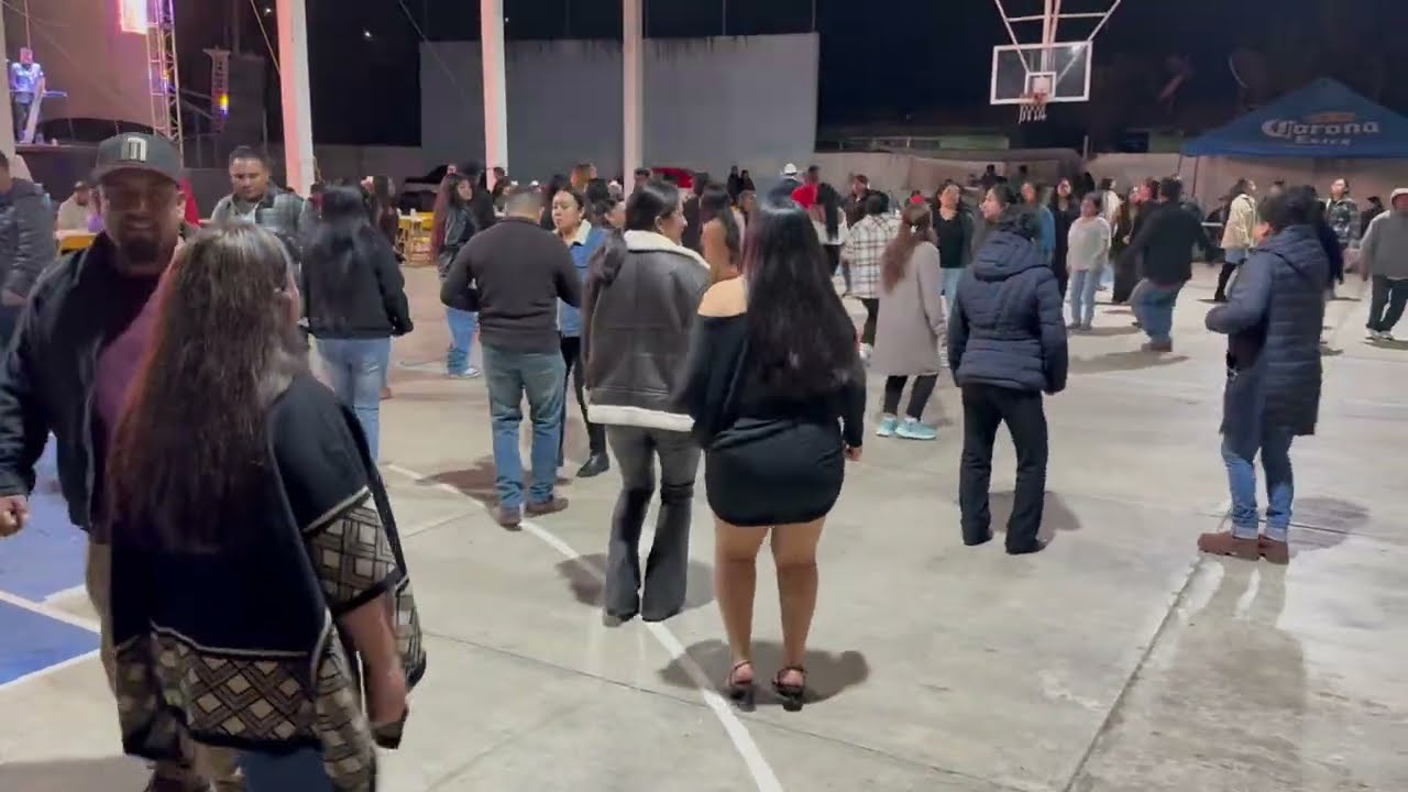 Santa María Asunción Juxtlahuaca y su fiesta de la virgen de Guadalupe grupo los gallos 
