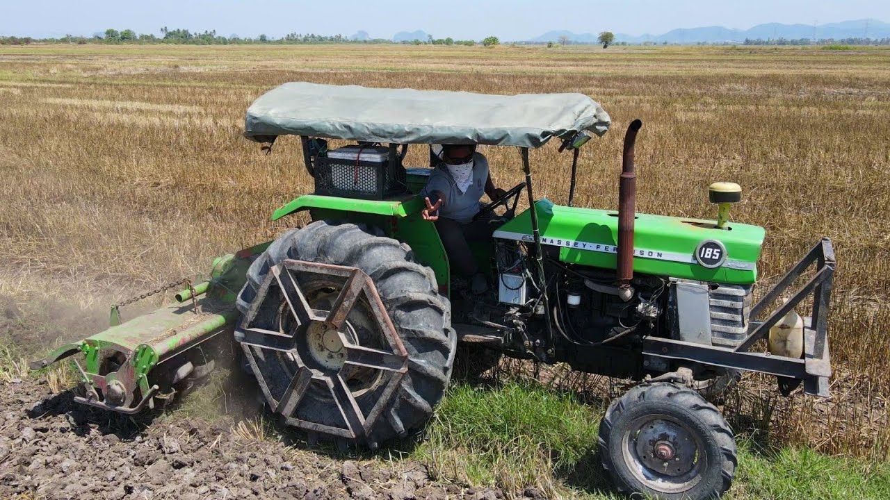 Tractor Mf185 Zul Arif putar batas & Ford SKS 6610 buat batas di Kelumpuk.