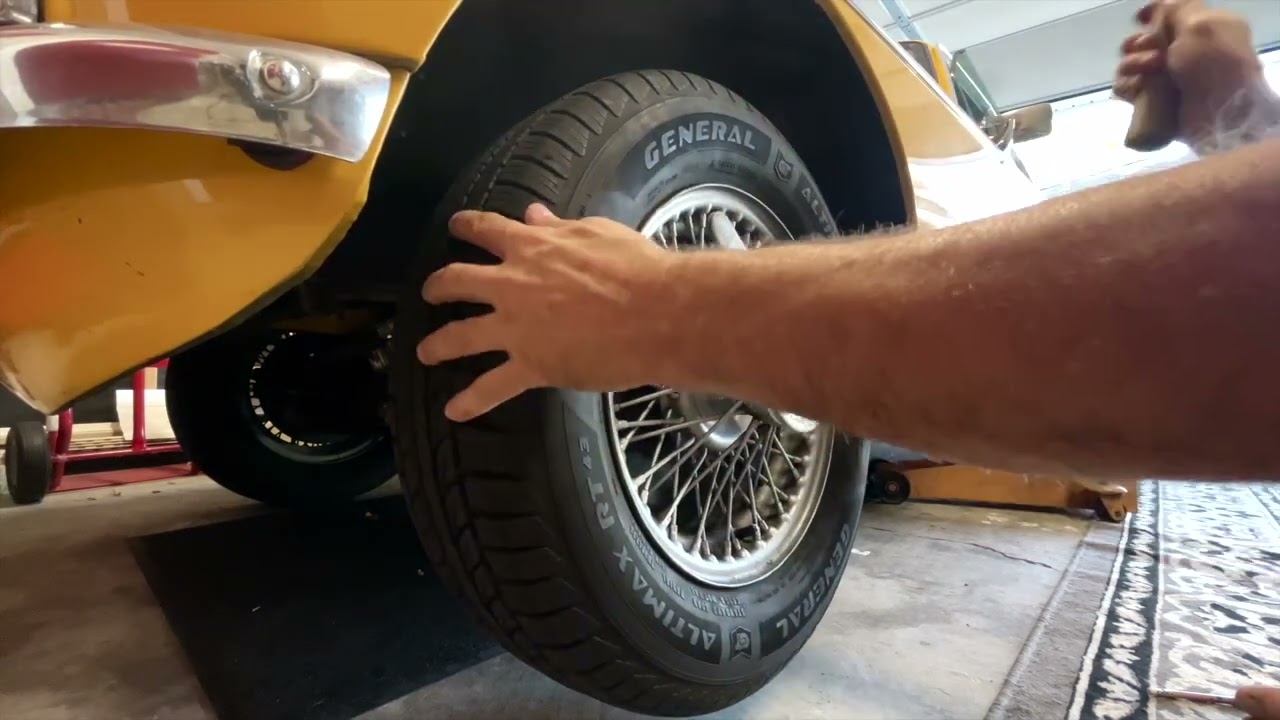 1973 MGB GT - DIY Wheel Balancing