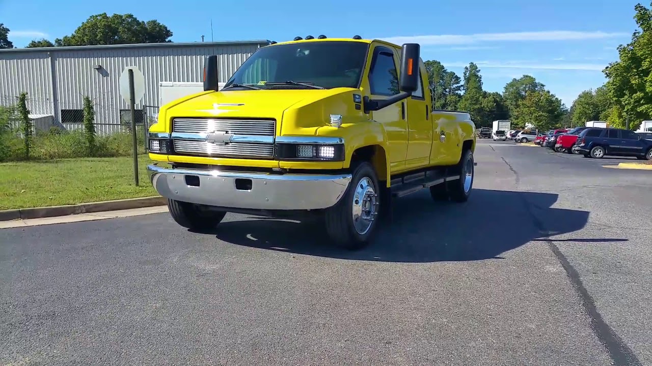 Check out this Incredible, head turning Kodiak C4500 Duramax tow Monster sitting on 22.5 Alcoa's!