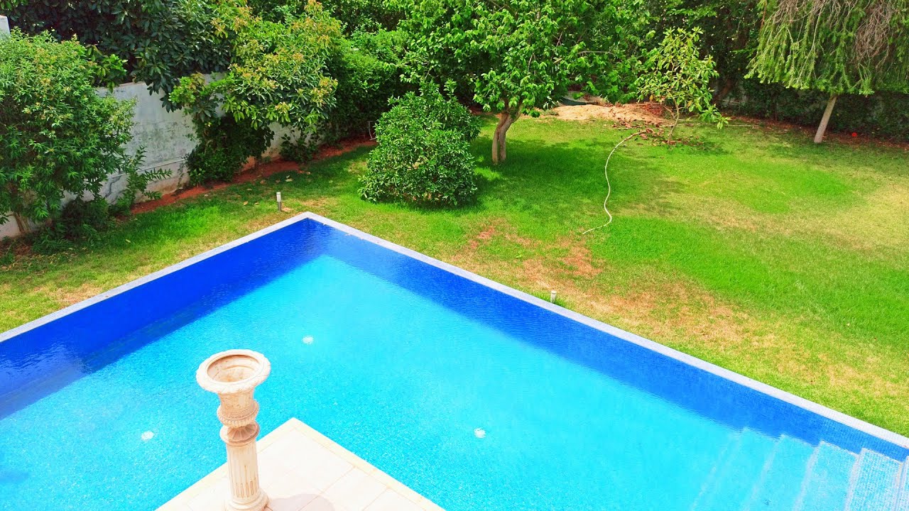 ڤيلا ممتازة للبيع بمدينة الرباط طريق زعير مساحة 2000متر 0661400141