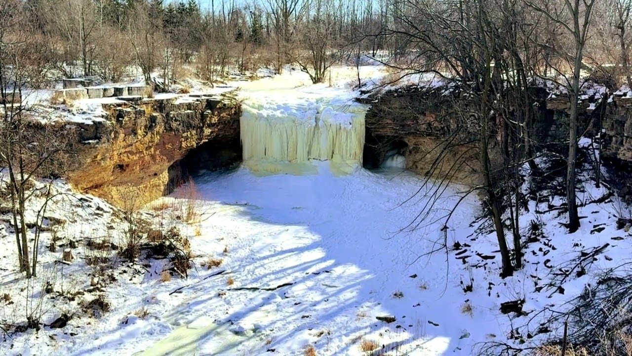 Lost in Wisconsin - Fonferek's Glen Frozen Falls