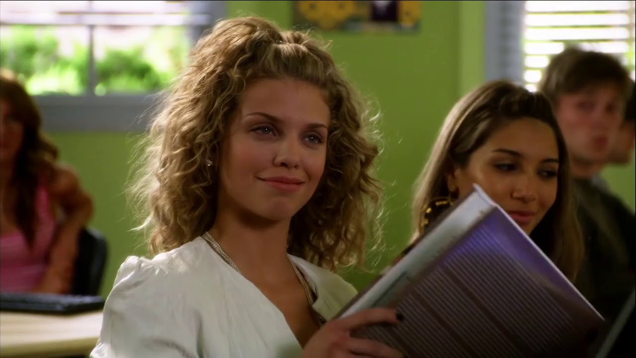 Annie Meets Naomi & Adrianna - 90210