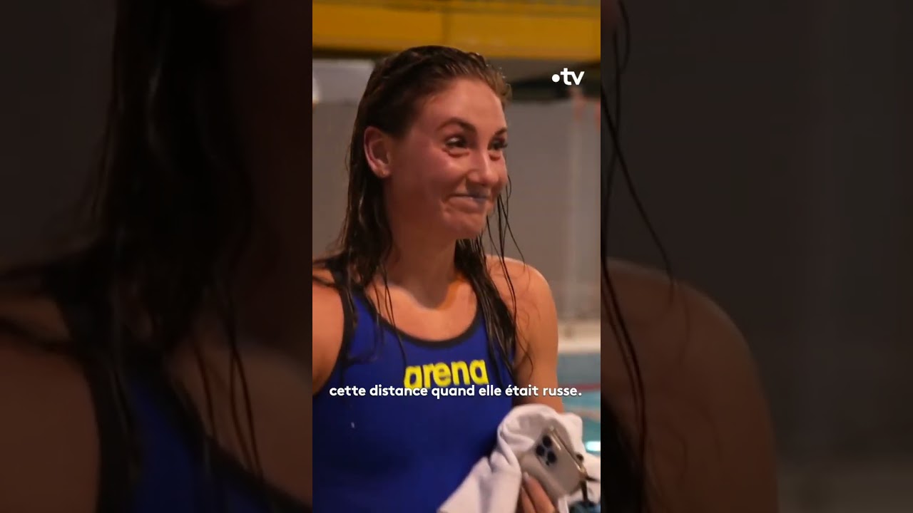 Philippe Lucas assiste au nouveau record de France d'Anastasiia.