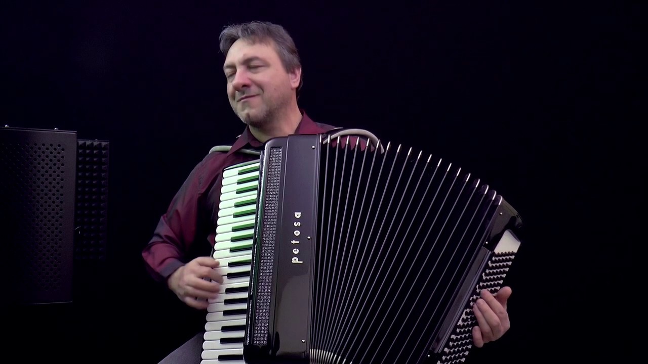 From the Balkans – Makedonsko Devoiche