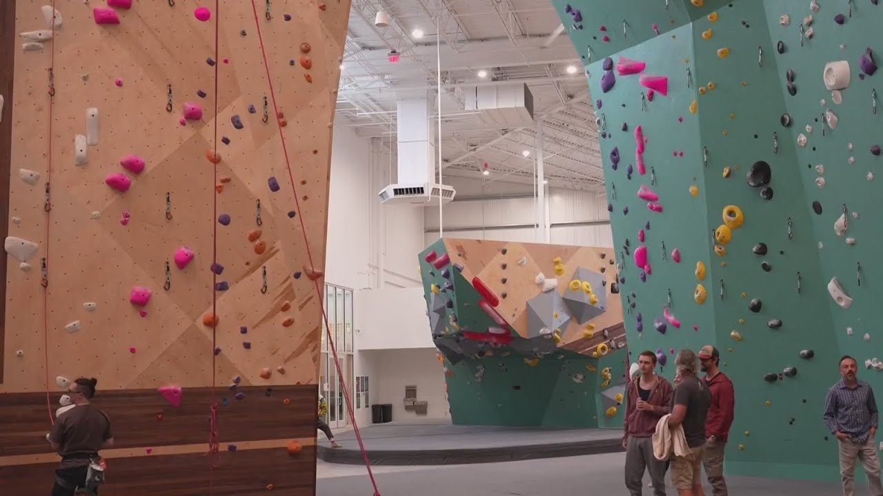 Austin’s Crux Climbing Gym sued over climbing walls