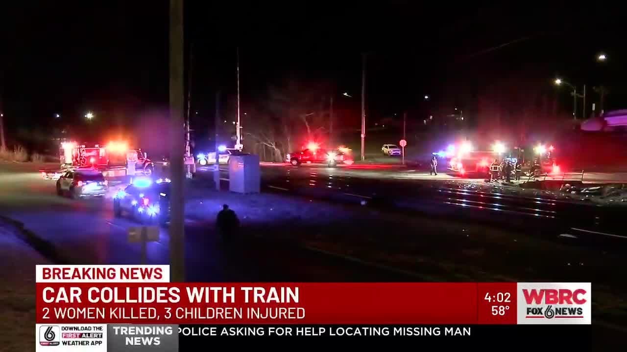 2 killed, 3 children injured after car collides with train in Birmingham