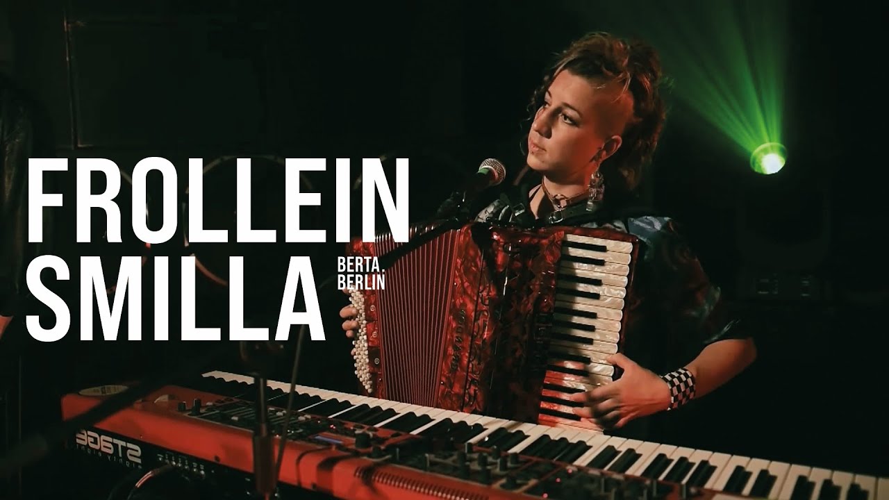 FROLLEIN SMILLA is LIVING IN A BOX #12 | live at Club Gretchen