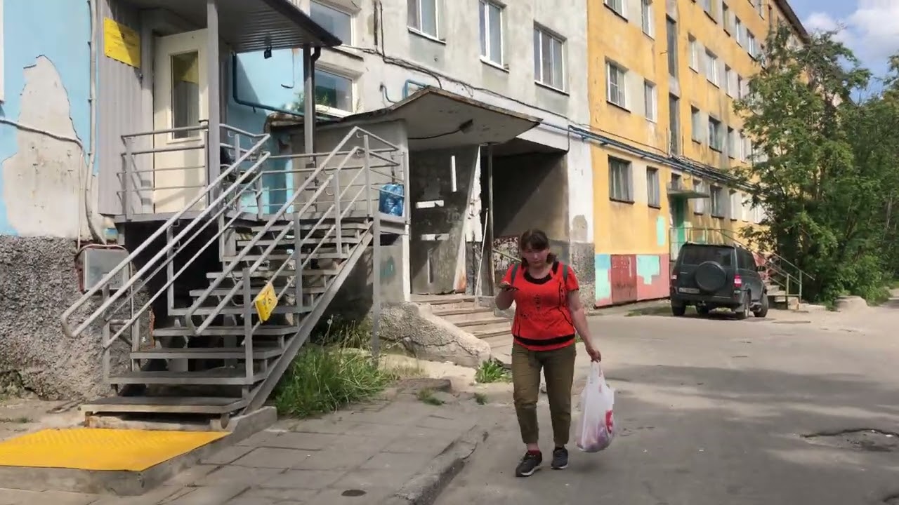 Новое плато (часть третья) в 4к / этюды с Мурманских улиц