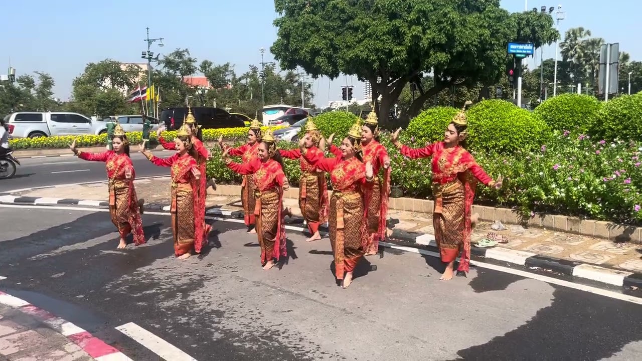 Dancers, Bangkok, Thailand, 3 December 2024