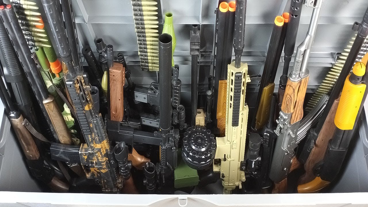 Box of Guns Toys !Battlefield 2- Military Weapons Plastic Toys Cap Guns,Shotgun, Automatic Guns