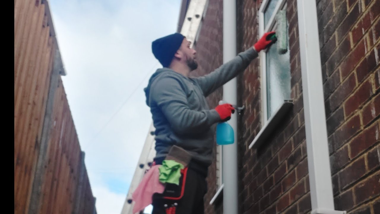 Traditional Window Cleaning - Tips And Tools For Beginners