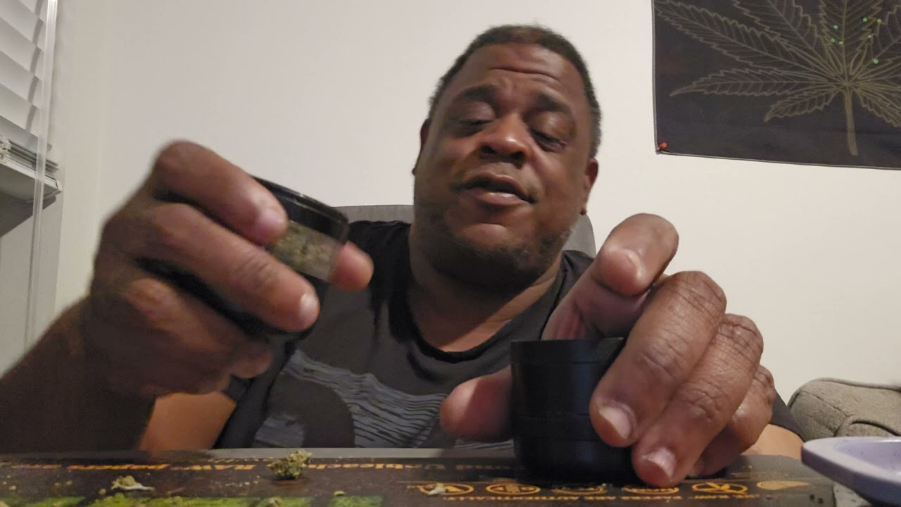 Blueberry Strain Review