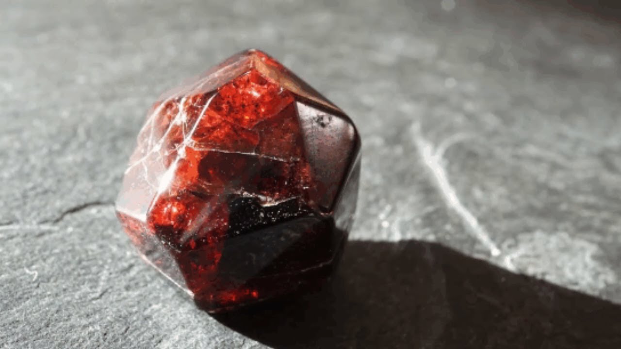 As 9 PEDRAS PRECIOSAS que mudam de cor