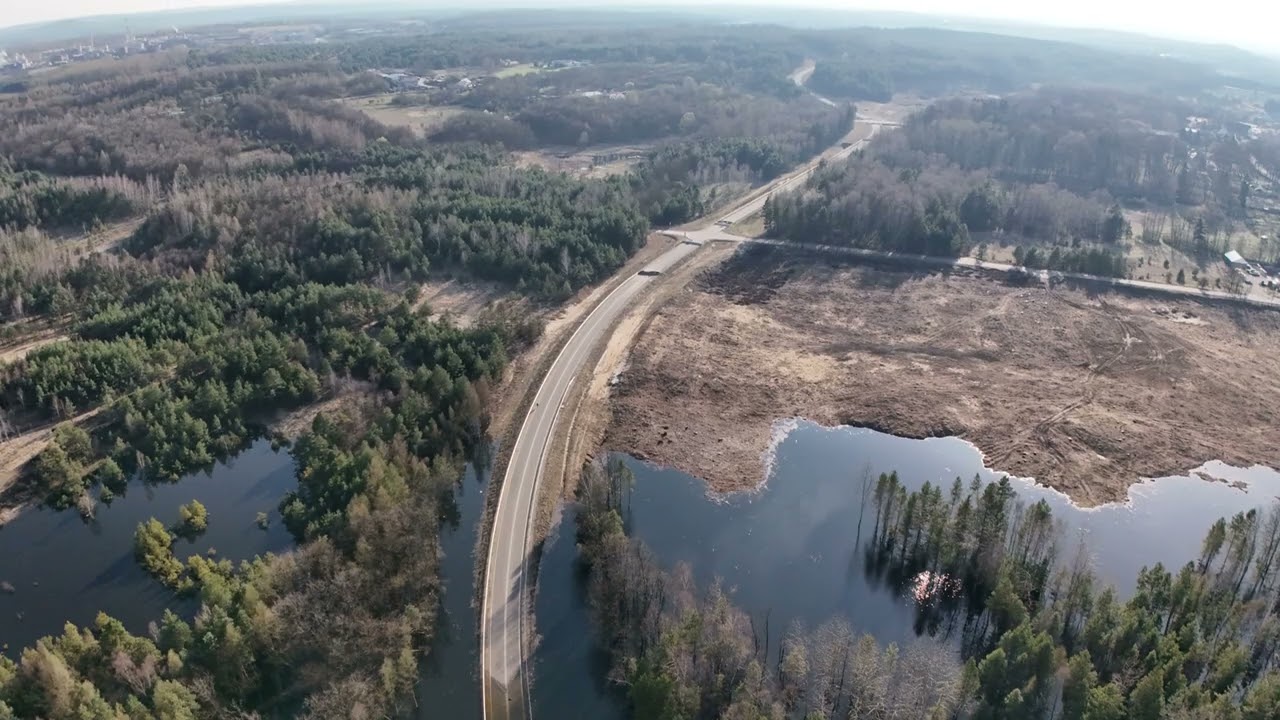 Zalana obwodnica Boleslawia - tworzące się jezioro 