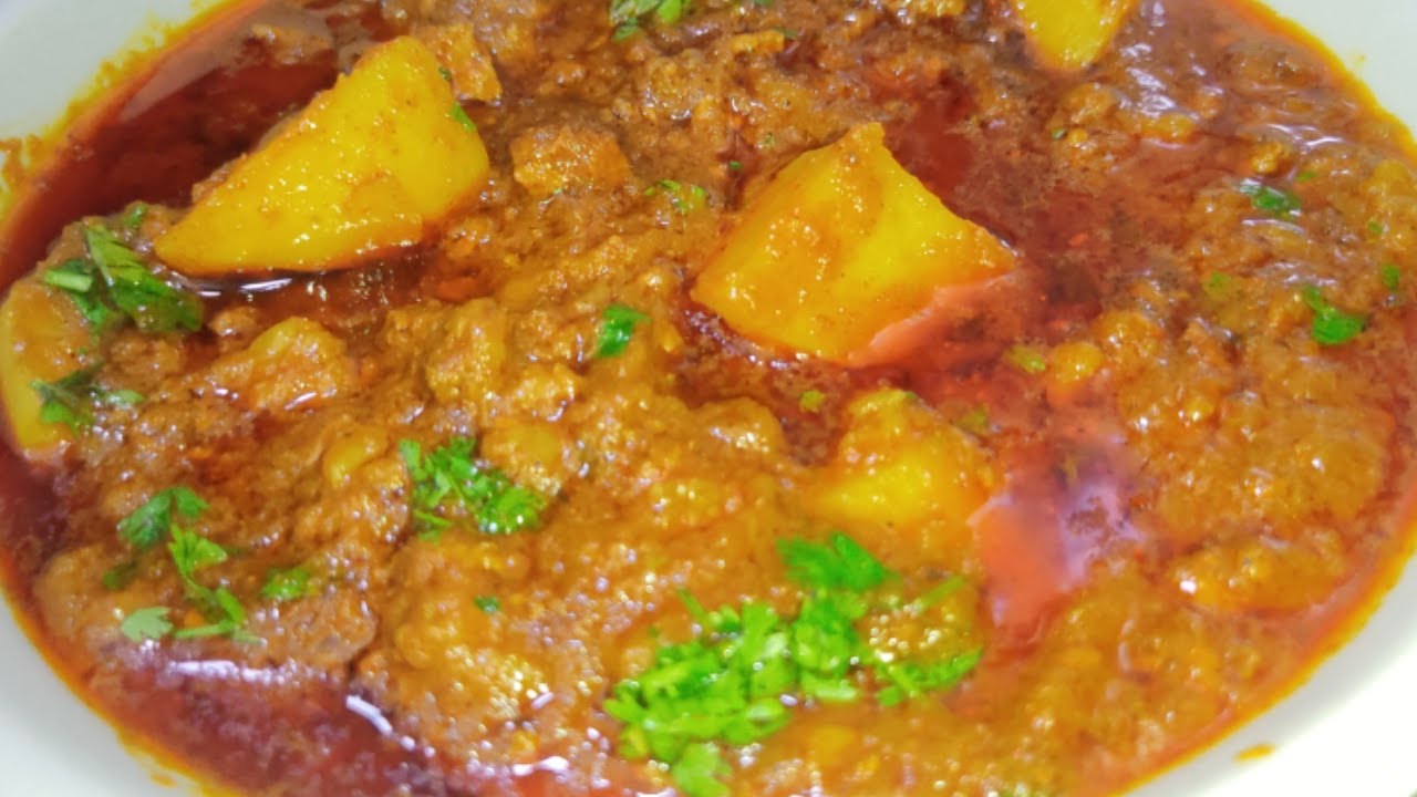 Aloo Keema Recipe | Dhaba Style Mutton Curry That Tastes Like Restaurant Quality