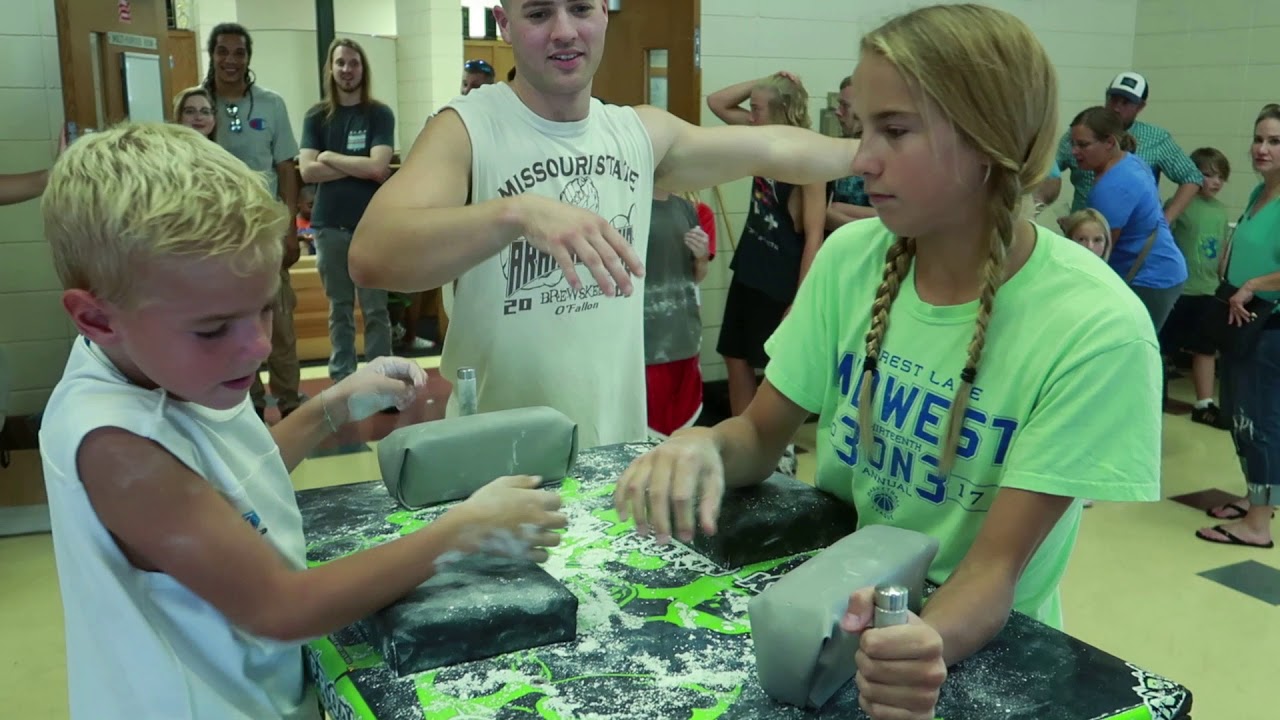 Johnson Family Arm Wrestling Debut