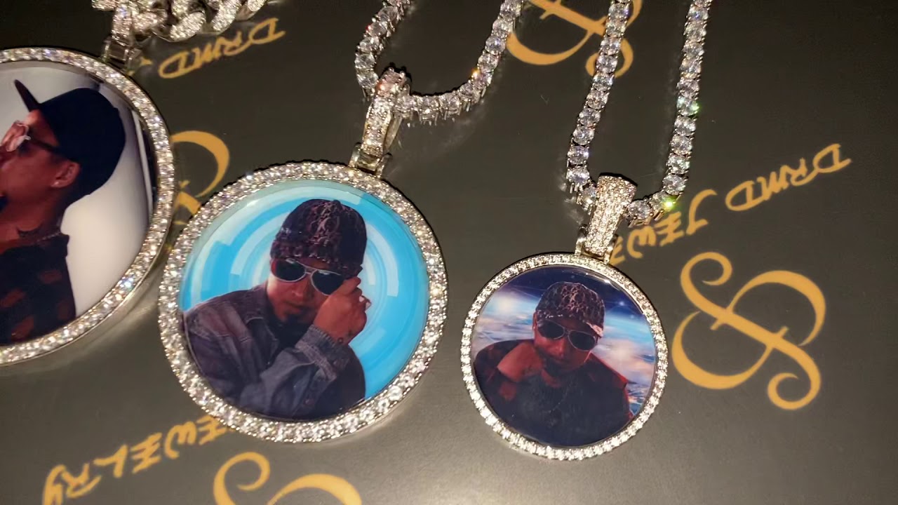Custom Gold Round Picture Pendant Necklace