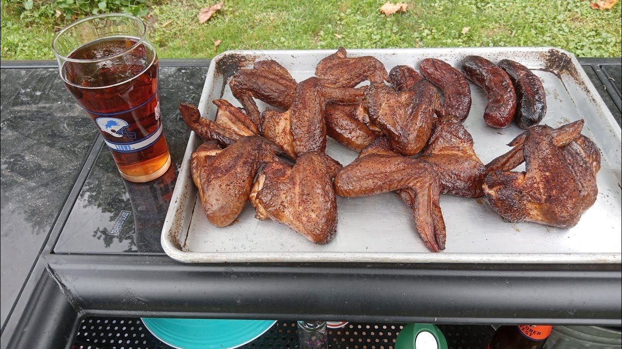BBQ chicken wings on the Oklahoma Joe Highland go Lions