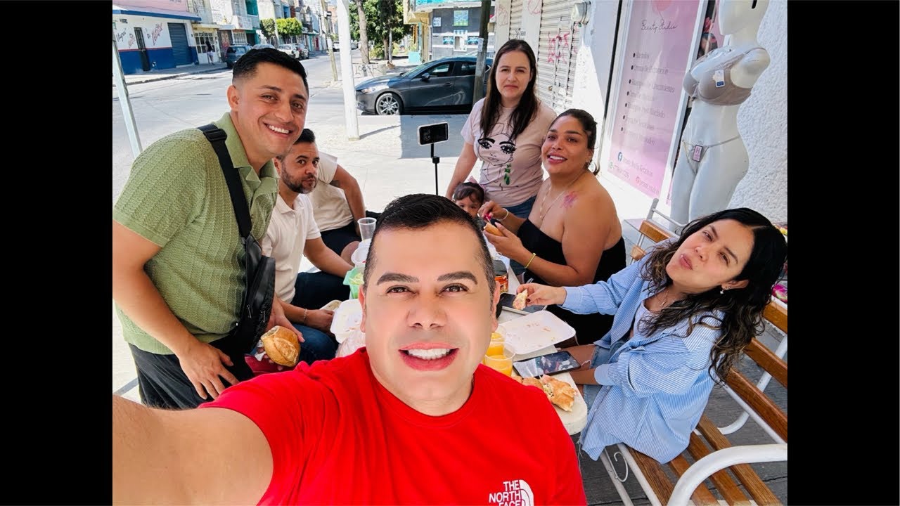 En el chisme con mis Amigas . 🙏🏻🥰