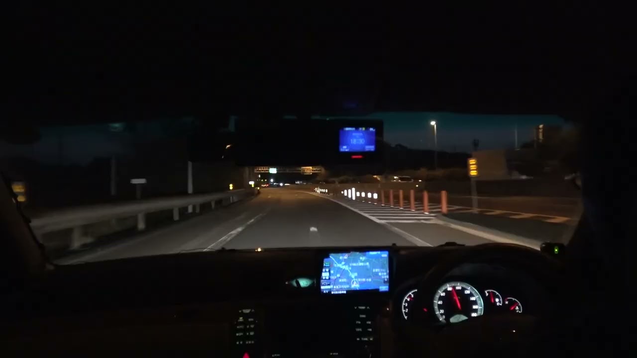 Toyota Brevis 2500 1JZ-FSE(Highway entrance)