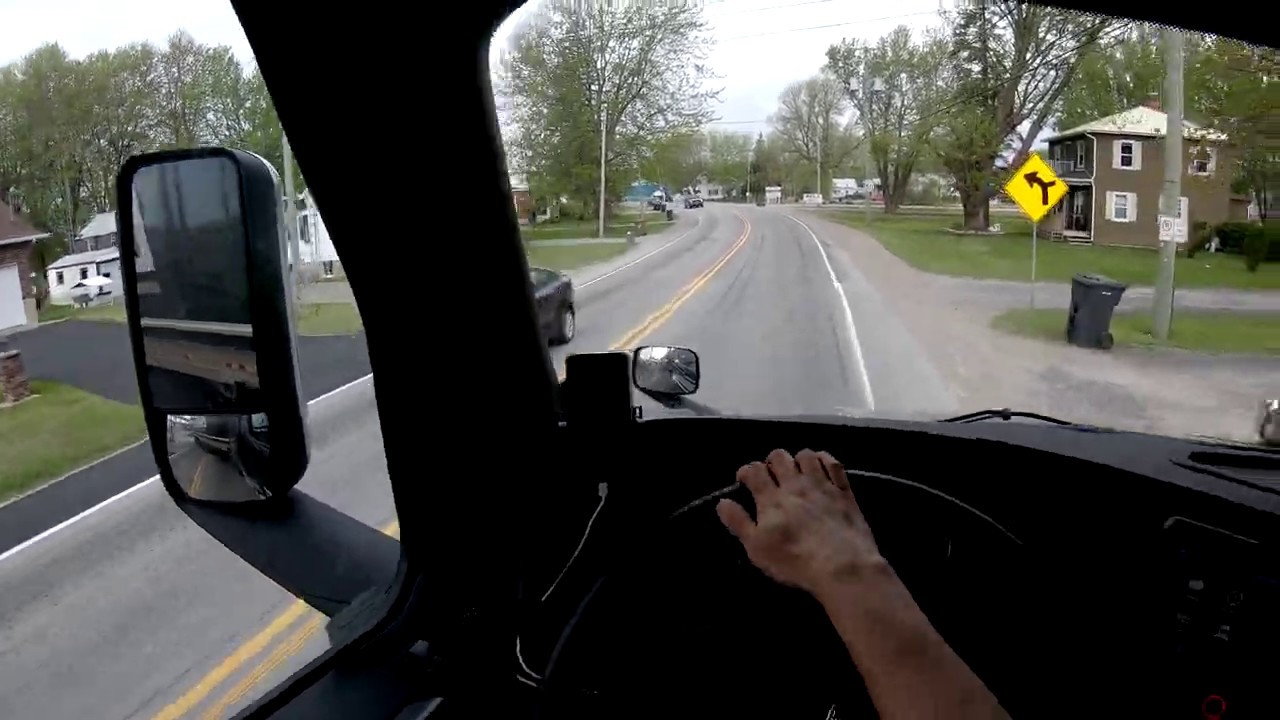 POV ATS live driving Freightliner Cascadia 2020 from Berthierville to Joliette, Quebec, Canada