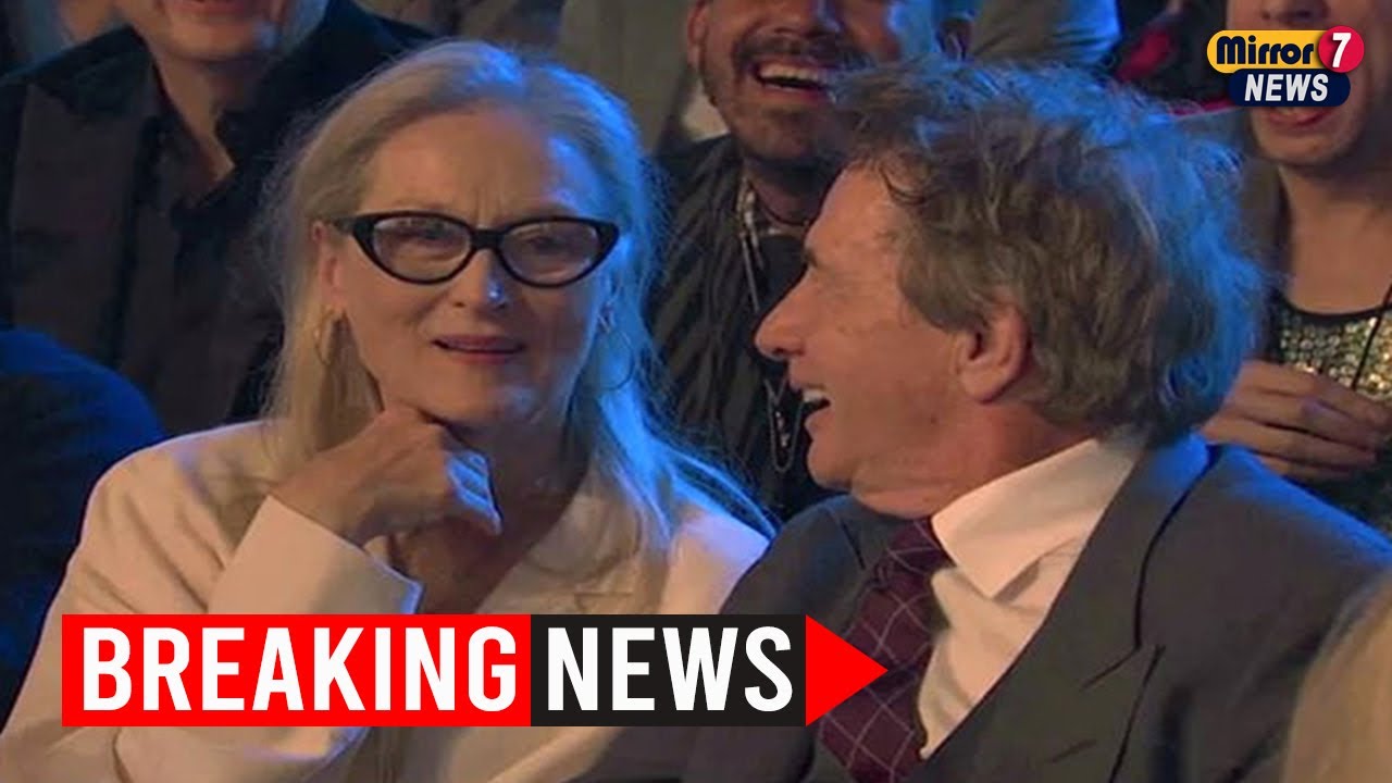 Meryl Streep's Hilarious Middle Finger Moment at &lsquo;SNL&rsquo; 50th Anniversary Concert