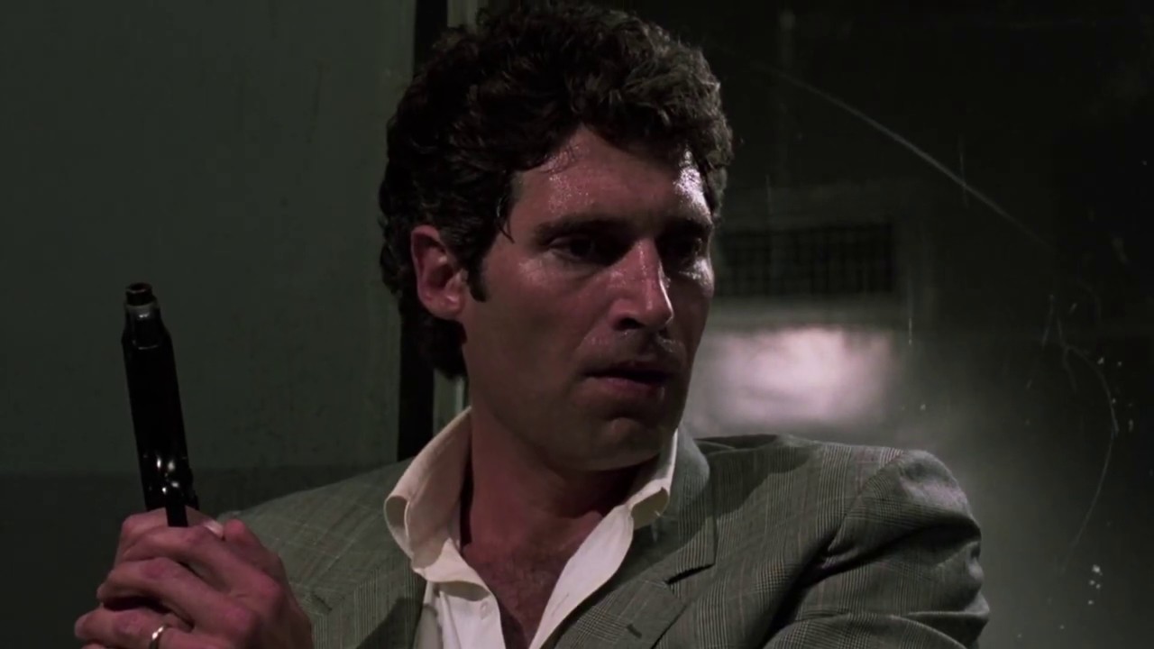 THE HIDDEN (1987) - Police Station Assault