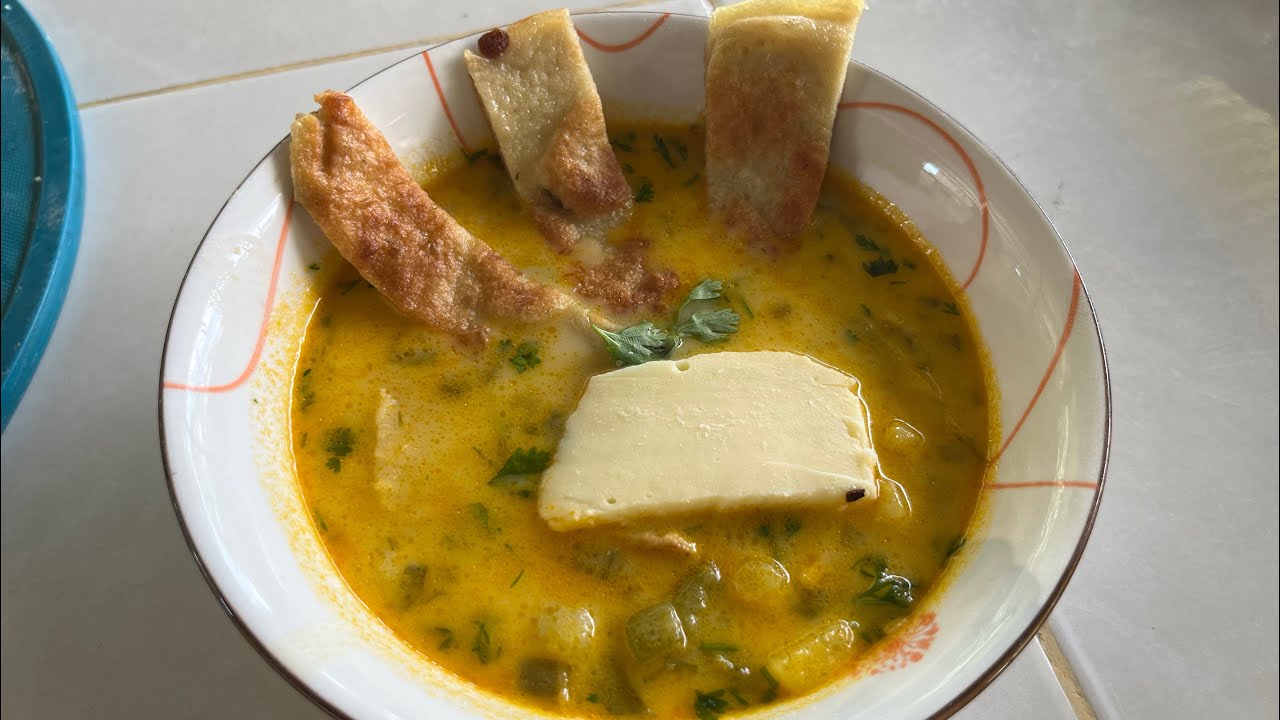 CÓMO PREPARAR SOPA DE TORREJAS ECUATORIANA CON CHOCLO, PAPAS Y QUESILLO – RECETA TRADICIONAL