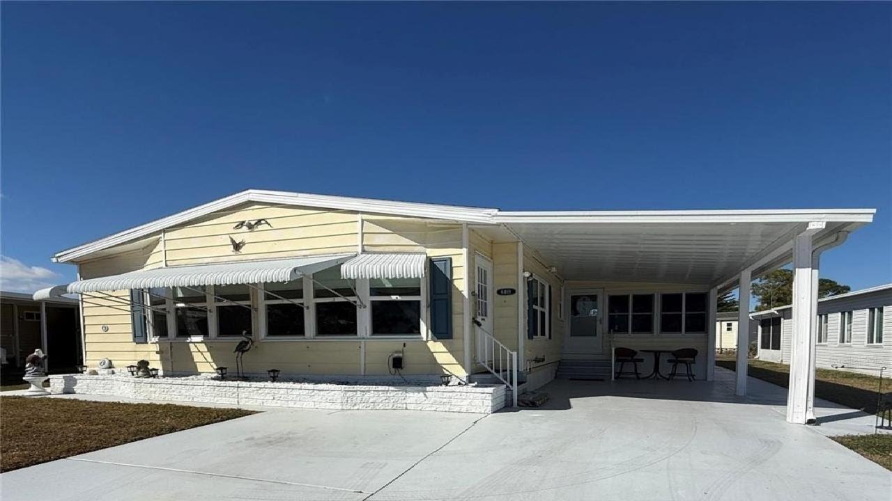 6469 KILOHEE COURT, NORTH PORT, FL Presented by Luisa Schack.