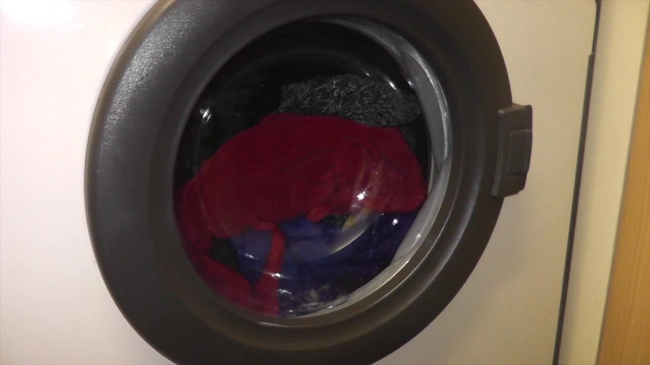 Hotpoint 9530 Electronic 1000 Plus - 40ºc Machine Washable Wool