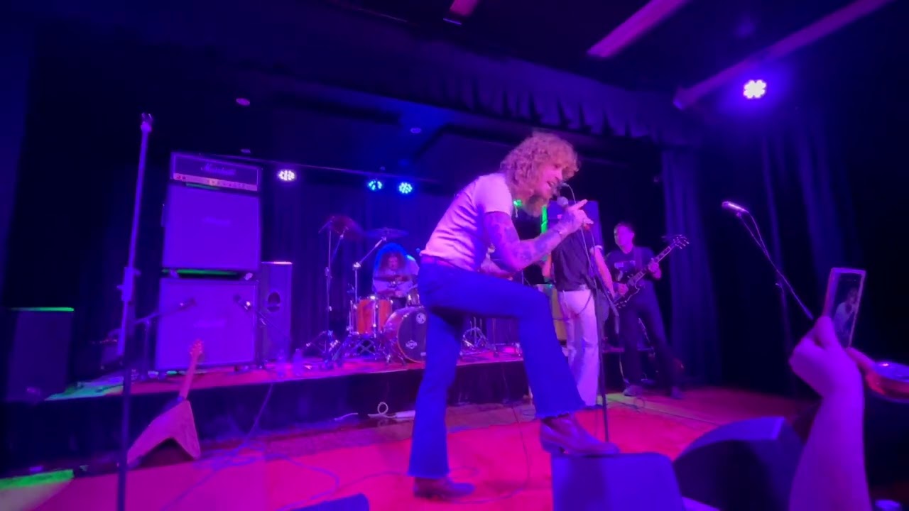 Rock N' Roll Damnation - Willie J's 6V6s