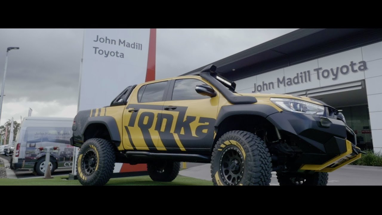 Hilux Tonka - Behind The Scenes (John Madill toyota)