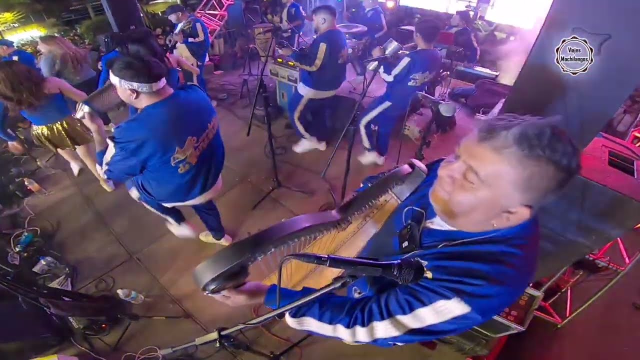 Cuerdas de Venezuela en el baile en honor a los Reyes Magos.  Los Reyes Coyoacán CDMX 10 enero 2024.
